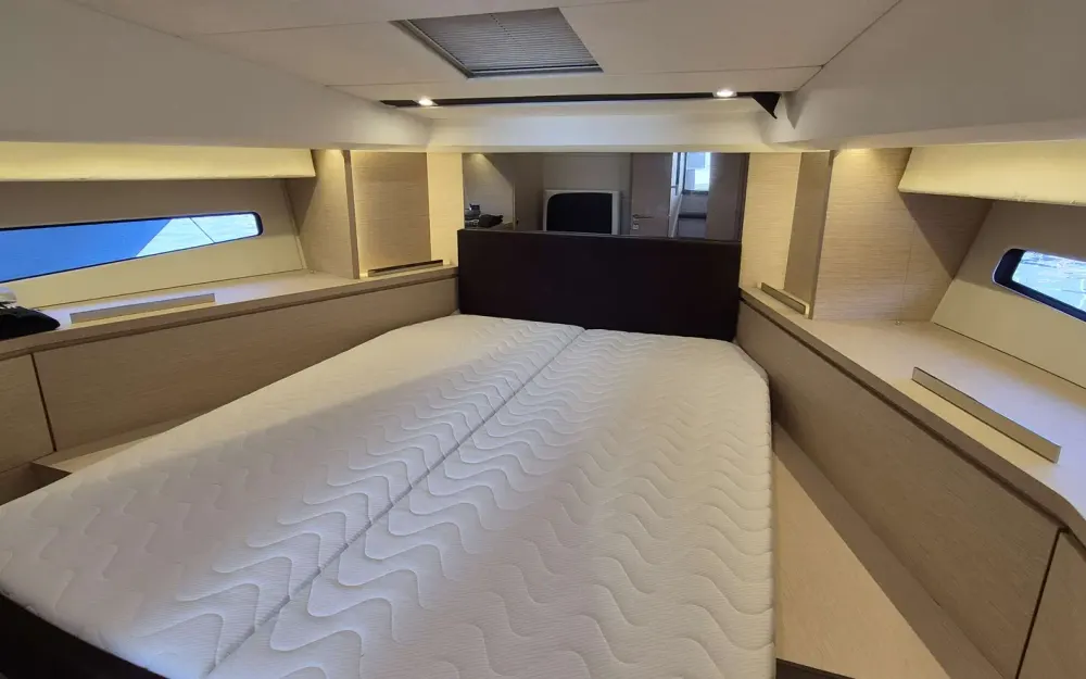 slider 11 Prestige Yachts Prestige 420 S