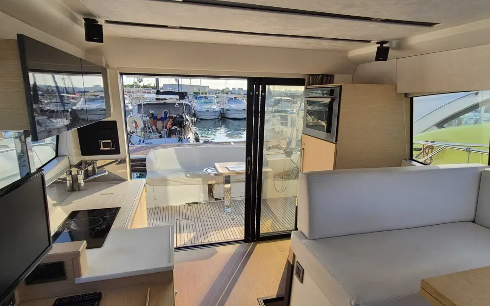 slider 12 Prestige Yachts Prestige 420 S
