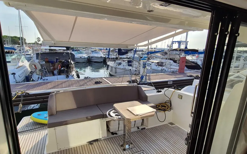 slider 13 Prestige Yachts Prestige 420 S