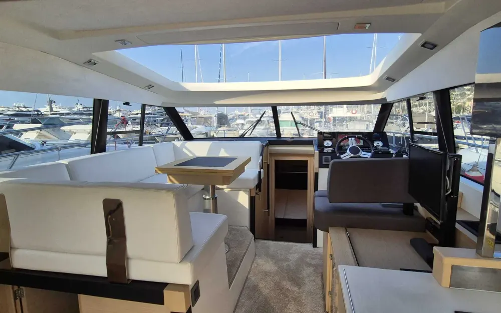 slider 14 Prestige Yachts Prestige 420 S