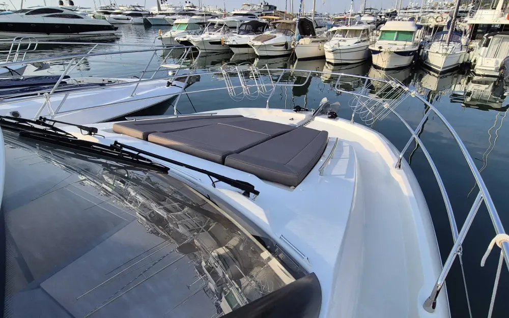 slider 3 Prestige Yachts Prestige 420 S