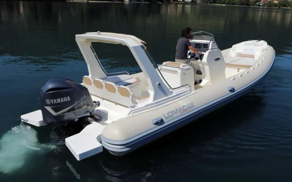 slider 0 Lomac  850 Turismo