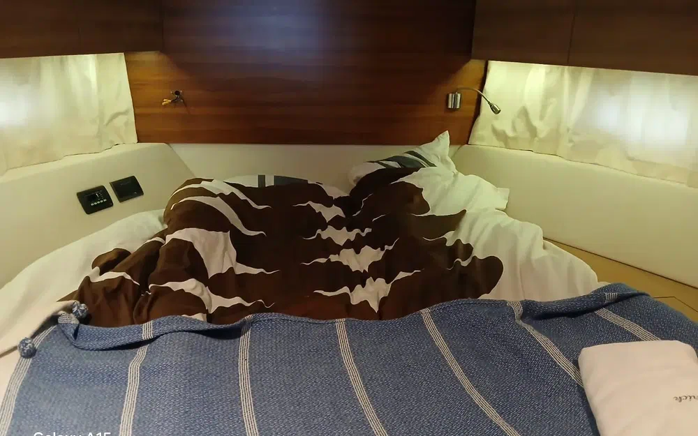 slider 12 Sealine F 450