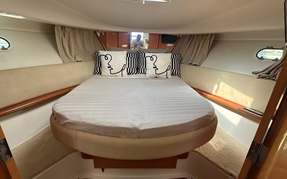 slider 18 Jeanneau Prestige 34