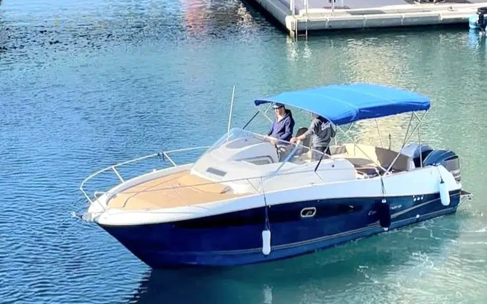 slider 0 Beneteau Cap Camarat 8.5 WA