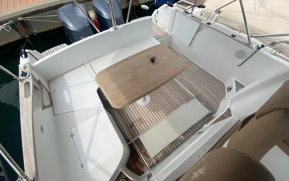 slider 6 Beneteau Cap Camarat 8.5 WA