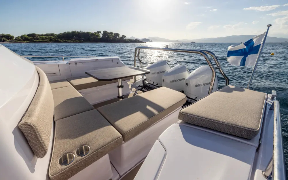 slider 10 Axopar  45 XC CROSS CABIN
