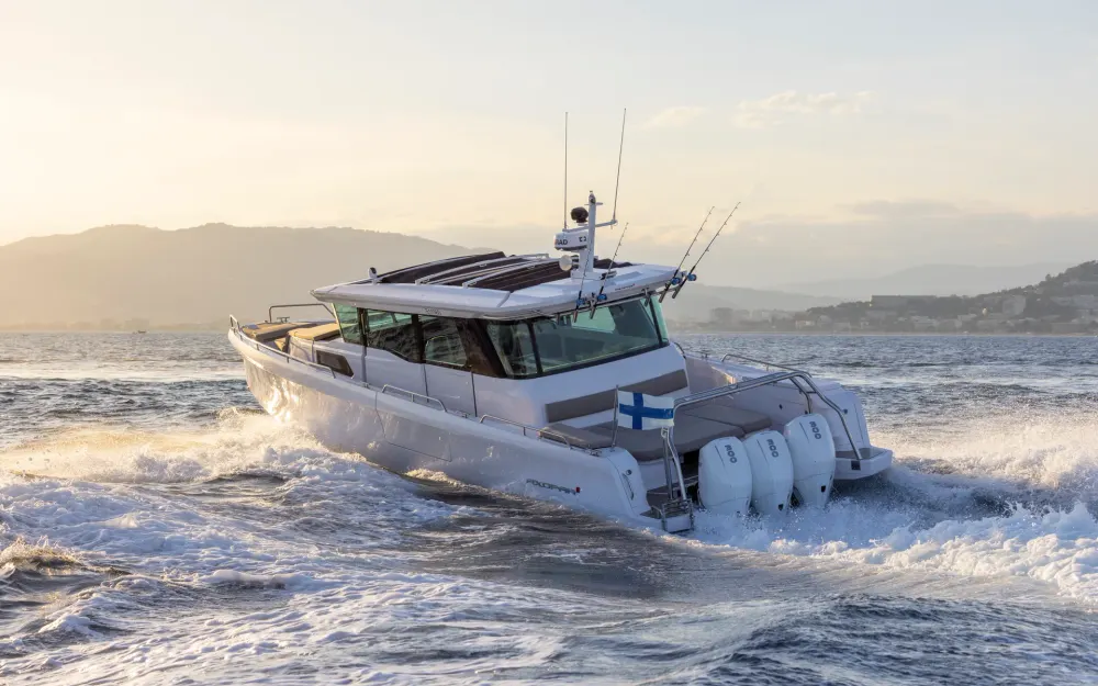 slider 1 Axopar  45 XC CROSS CABIN