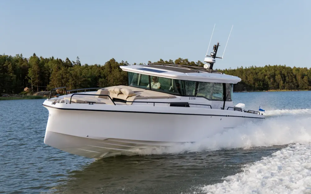 slider 4 Axopar  45 XC CROSS CABIN