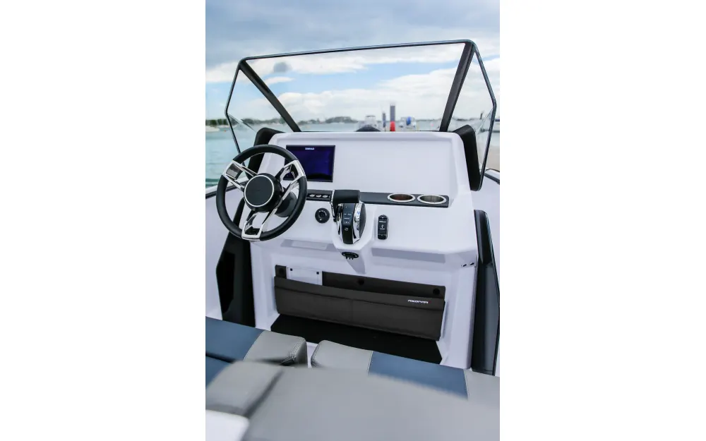 slider 5 Axopar  22 T Top