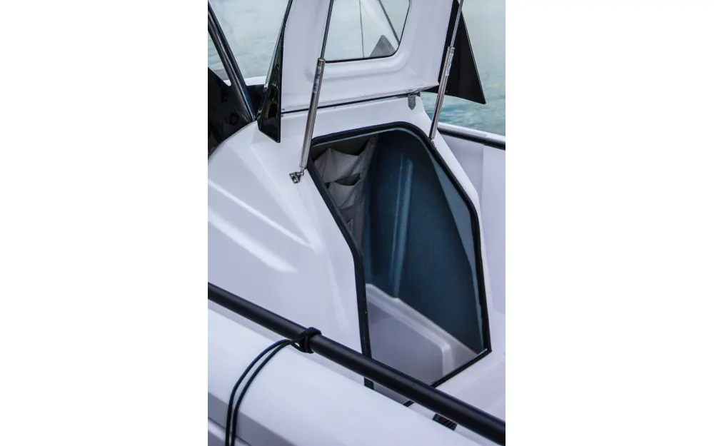 slider 6 Axopar  22 T Top