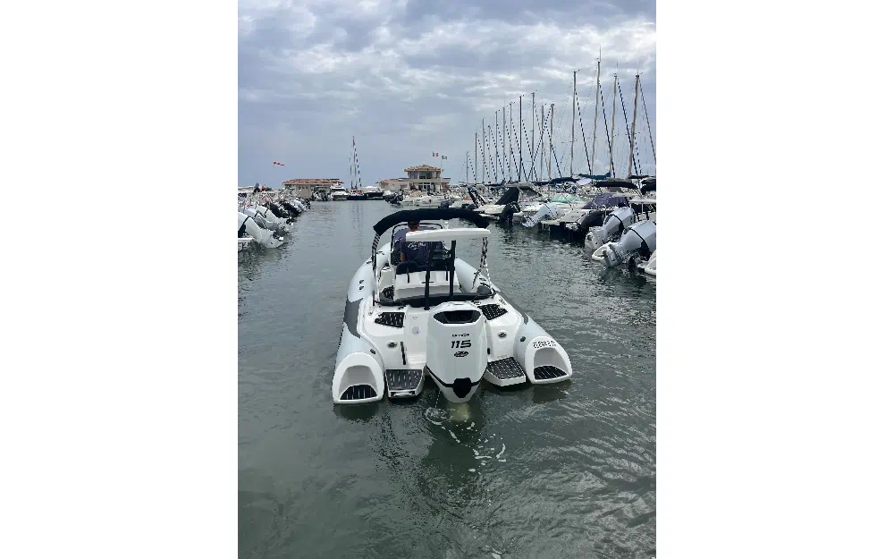 slider 9 Grand Golden Line G580