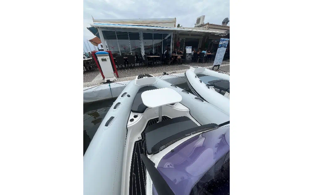 slider 17 Grand Golden Line G580