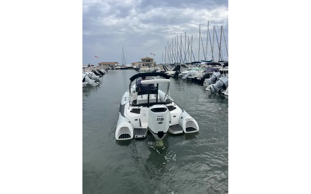 slider 9 Grand Golden Line G580