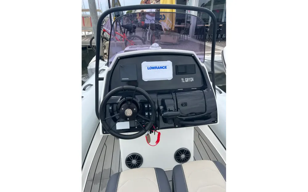 slider 9 Grand Golden Line G650
