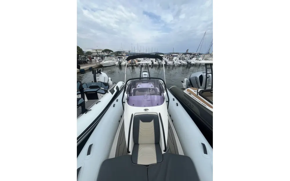 slider 11 Grand Golden Line G650