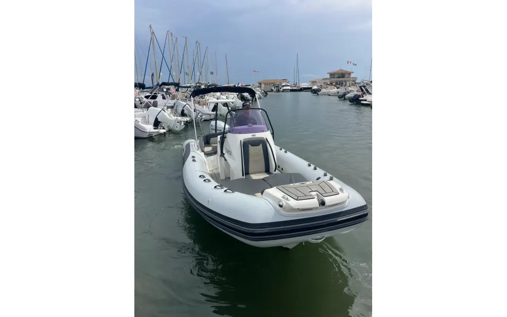 slider 8 Grand Golden Line G650