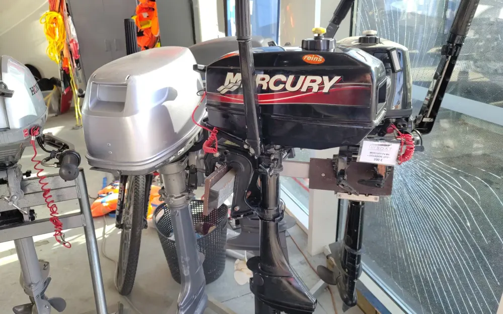 slider 2 Moteur MERCURY 3,3cv arbre court 2006