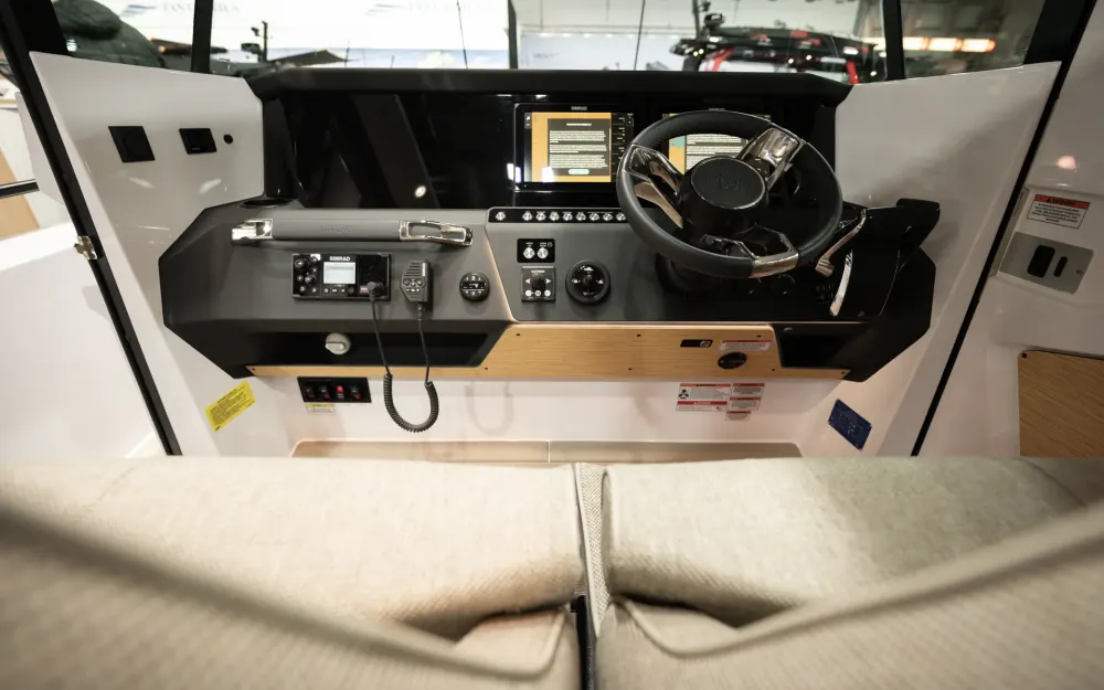 slider 8 Axopar  29 XC CROSS CABIN