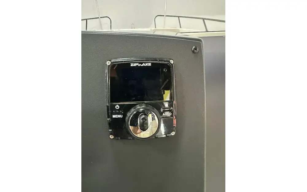 slider 18 Quicksilver  805 Open