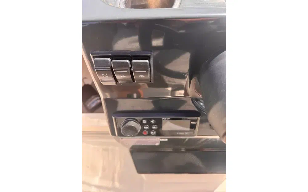 slider 13 Quicksilver 675