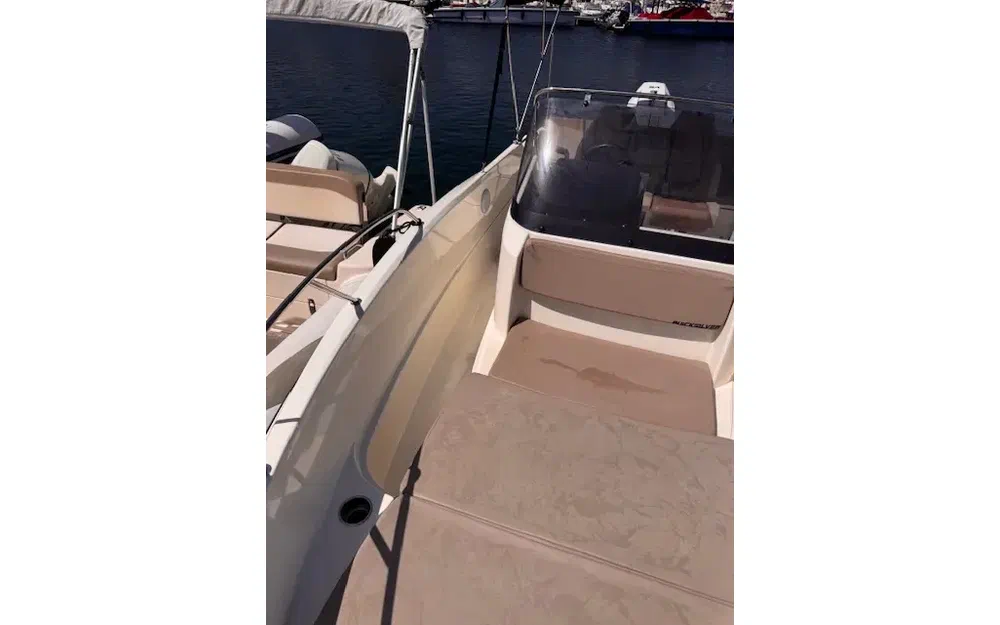 slider 17 Quicksilver 675