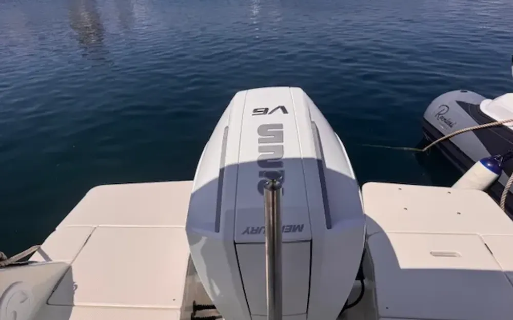 slider 1 Quicksilver Activ 675 Open