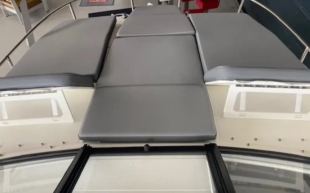 slider 7 Bayliner VR6 Cuddy