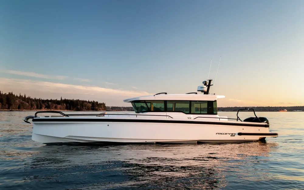 slider 25 Axopar  37 XC Cross Cabin