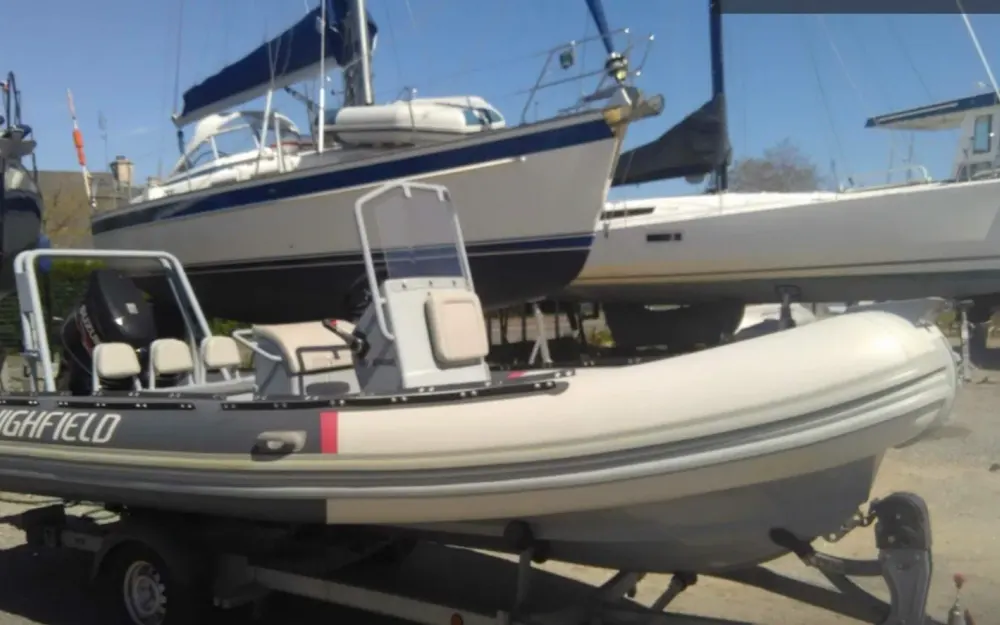 slider 13 Custom HIGHFIELD OCEAN MASTER 590