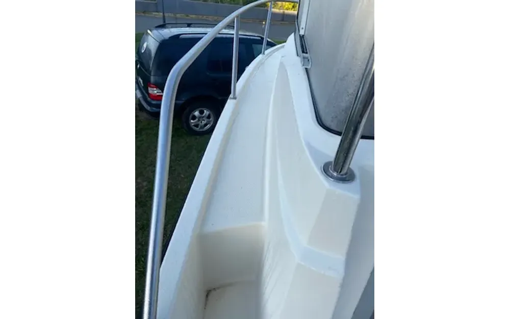 slider 12 Parker  660 Pilothouse