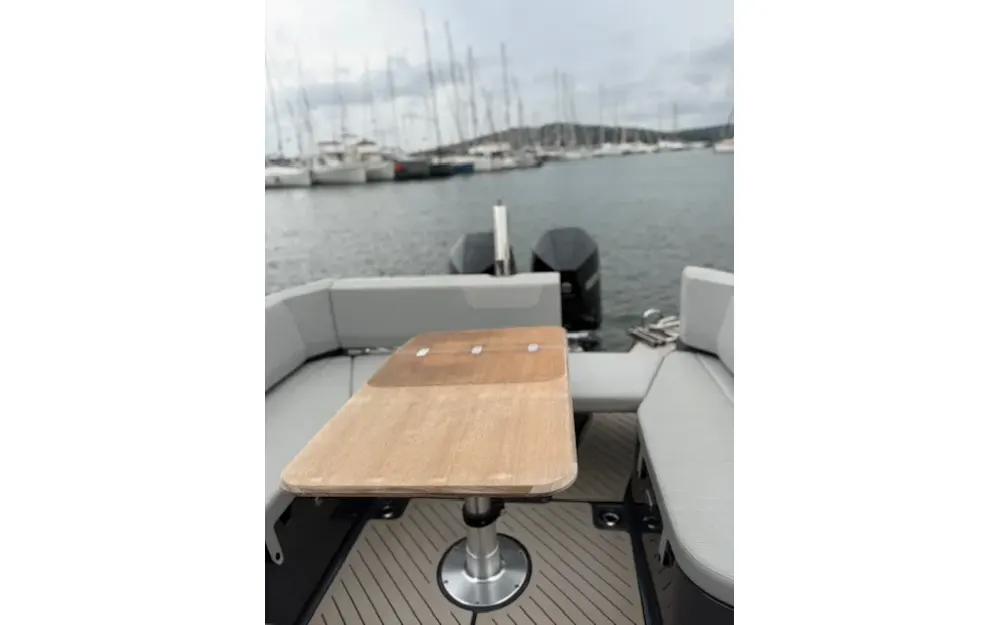 slider 6 Zodiac Medline 9
