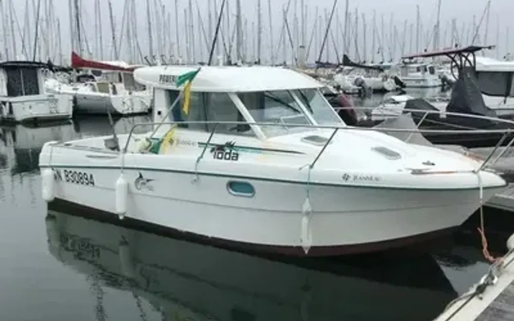 slider 0 Jeanneau Merry Fisher 695