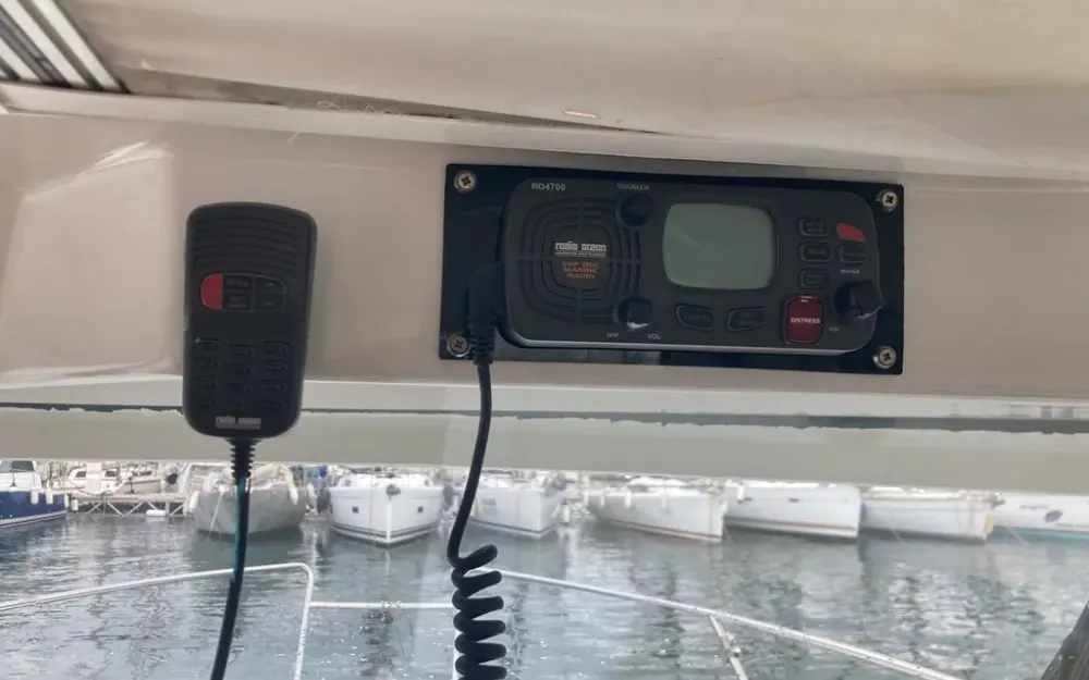 slider 22 Beneteau Antares 880