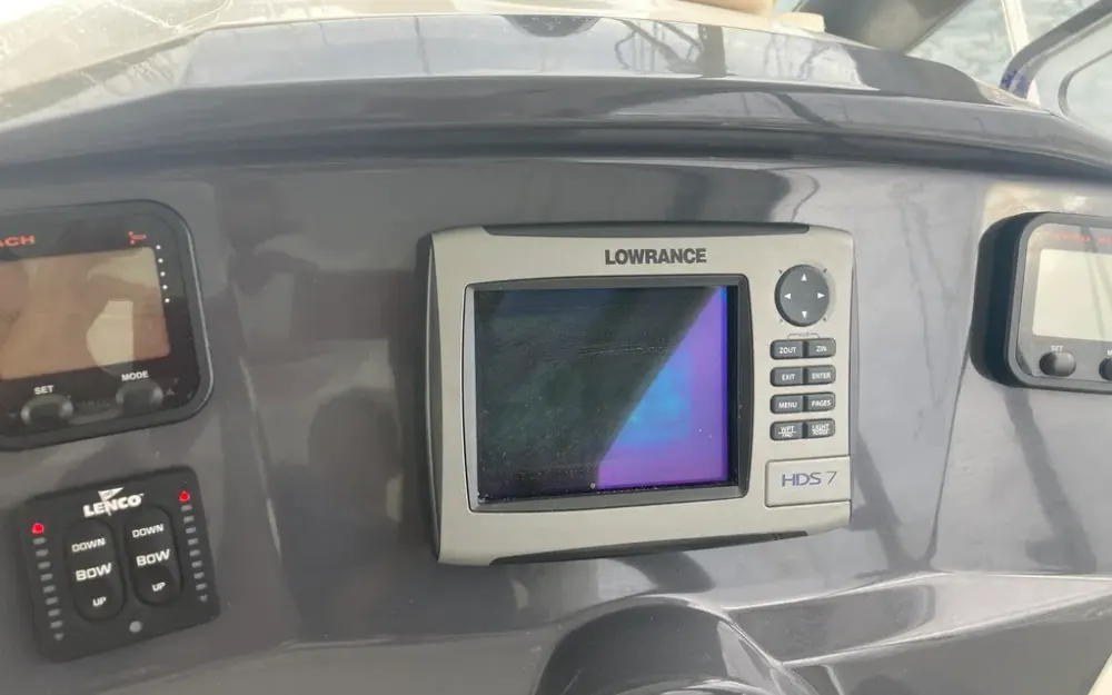slider 26 Beneteau Antares 880