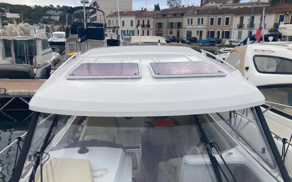 slider 1 Beneteau Antares 880