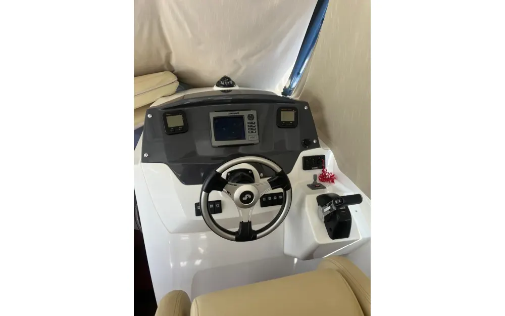 slider 35 Beneteau Antares 8.80