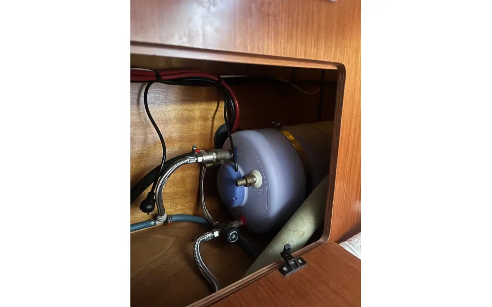 slider 42 Beneteau Antares 8.80