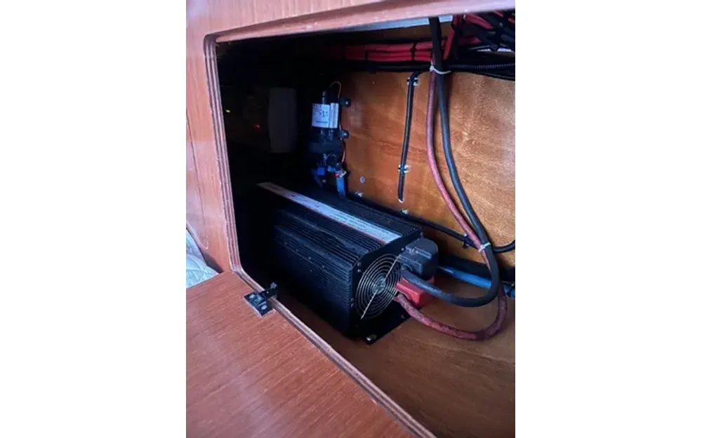 slider 43 Beneteau Antares 8.80