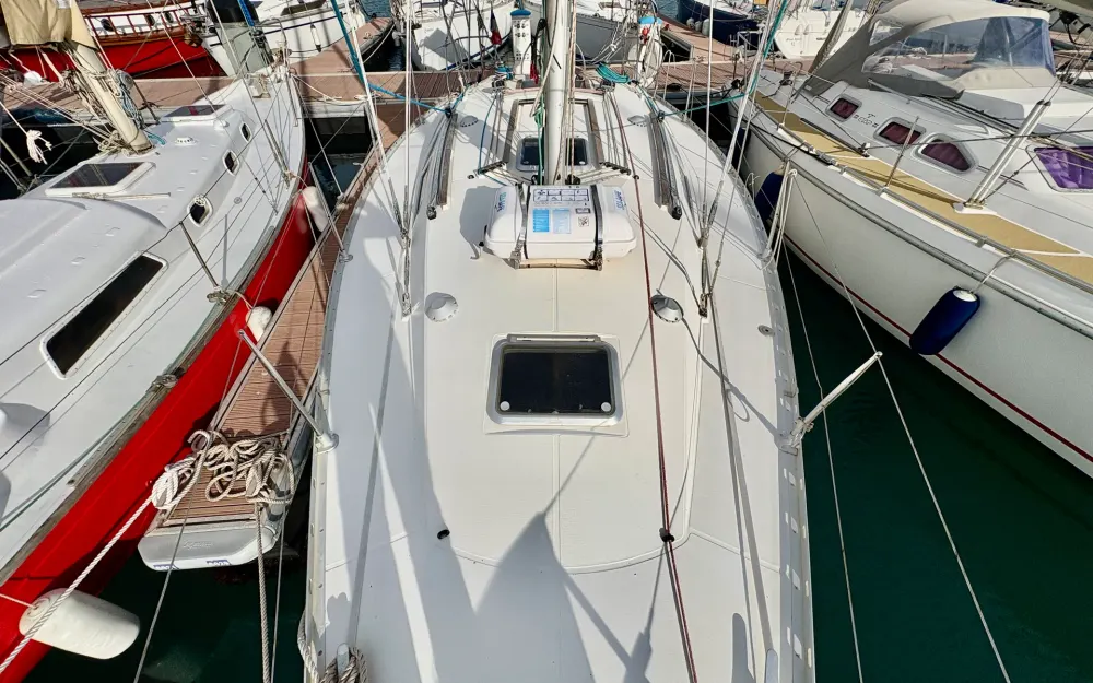 slider 11 Jeanneau Sun Odyssey 33