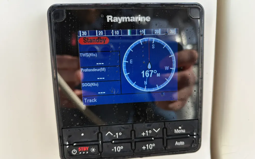 slider 13 Jeanneau Sun Odyssey 33