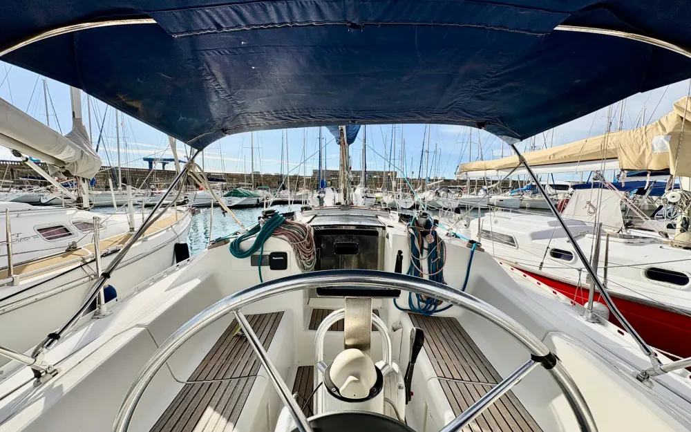 slider 4 Jeanneau Sun Odyssey 33