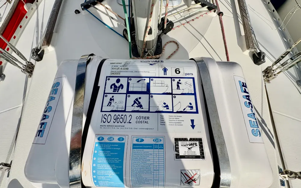 slider 8 Jeanneau Sun Odyssey 33