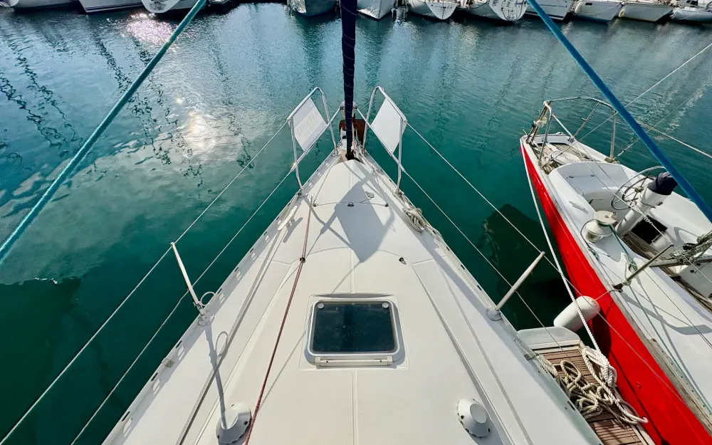 slider 9 Jeanneau Sun Odyssey 33