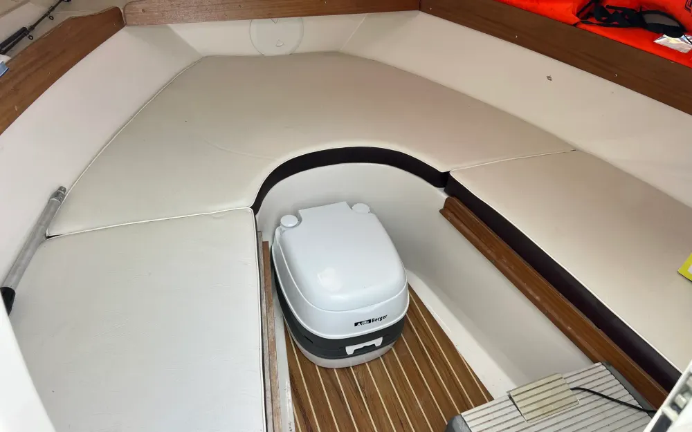 slider 9 Quicksilver  650 Cruiser