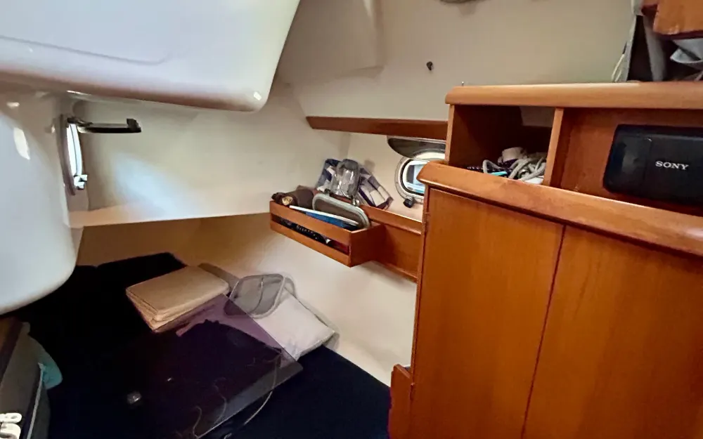 slider 12 Jeanneau Sun Odyssey 42.2