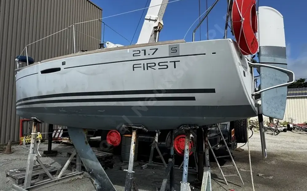 slider 1 Beneteau First 21.7 S