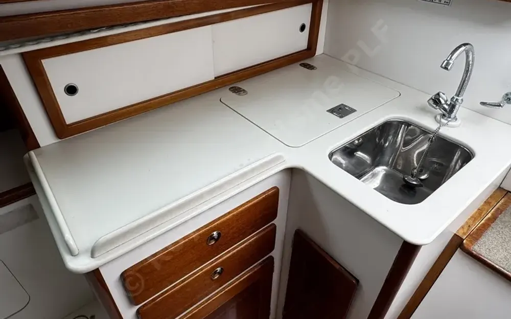 slider 11 Morris Yachts Morris 36