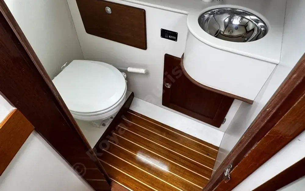 slider 14 Morris Yachts Morris 36
