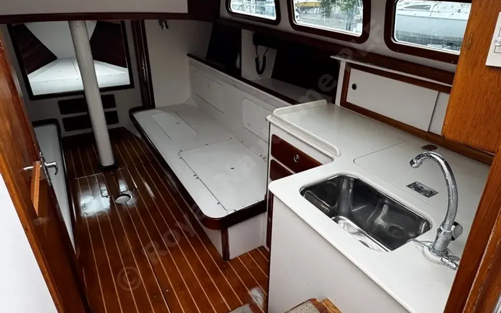 slider 2 Morris Yachts Morris 36
